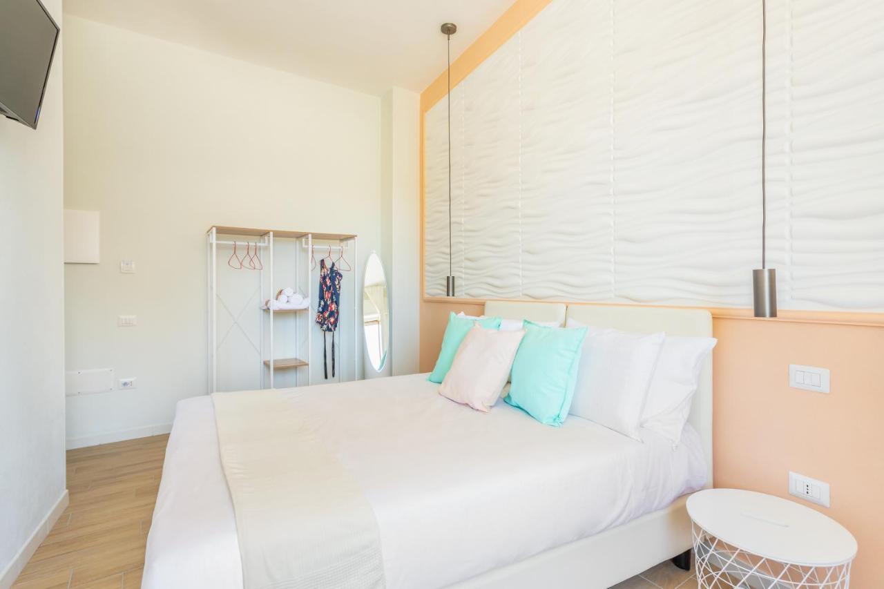Domus Laetitiae Rooms & Apartments Quartu SantʼElena Zewnętrze zdjęcie
