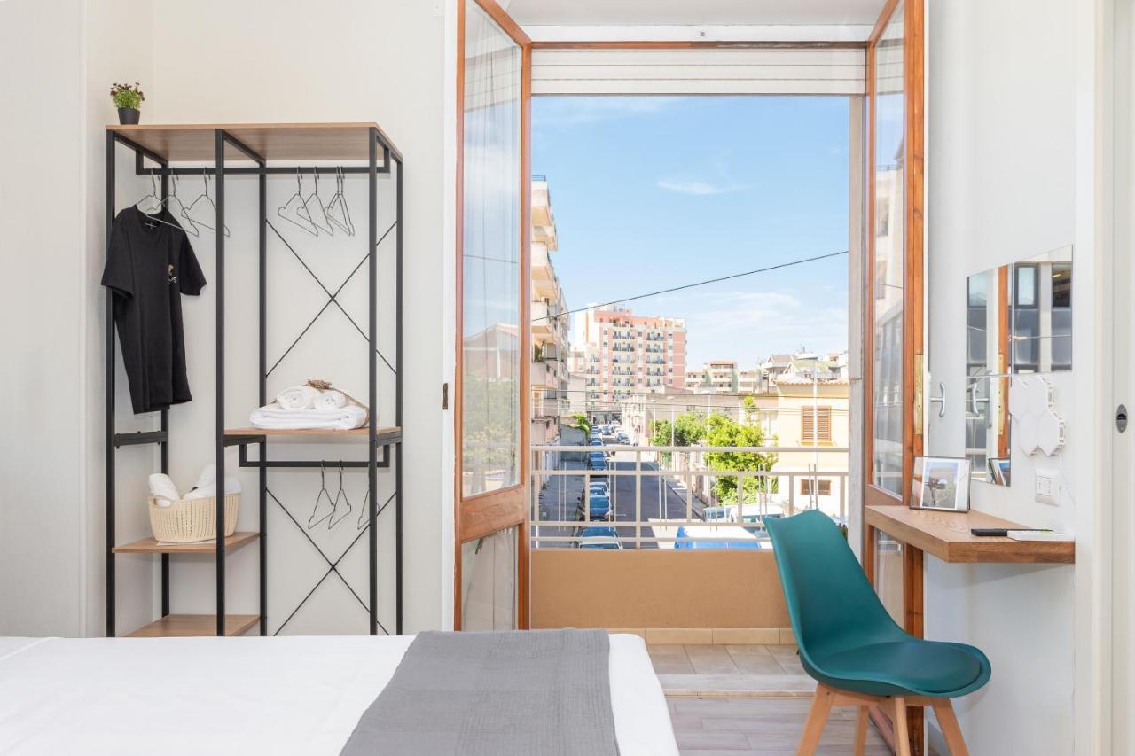 Domus Laetitiae Rooms & Apartments Quartu SantʼElena Zewnętrze zdjęcie