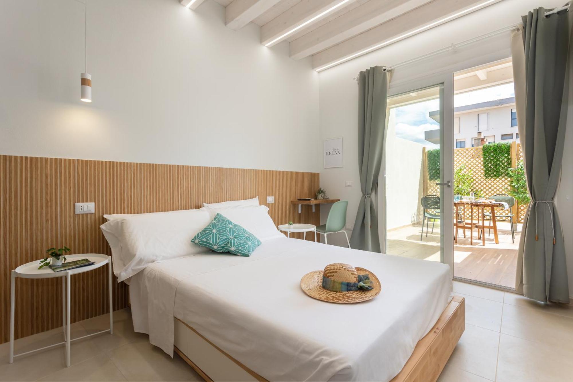 Domus Laetitiae Rooms & Apartments Quartu SantʼElena Zewnętrze zdjęcie